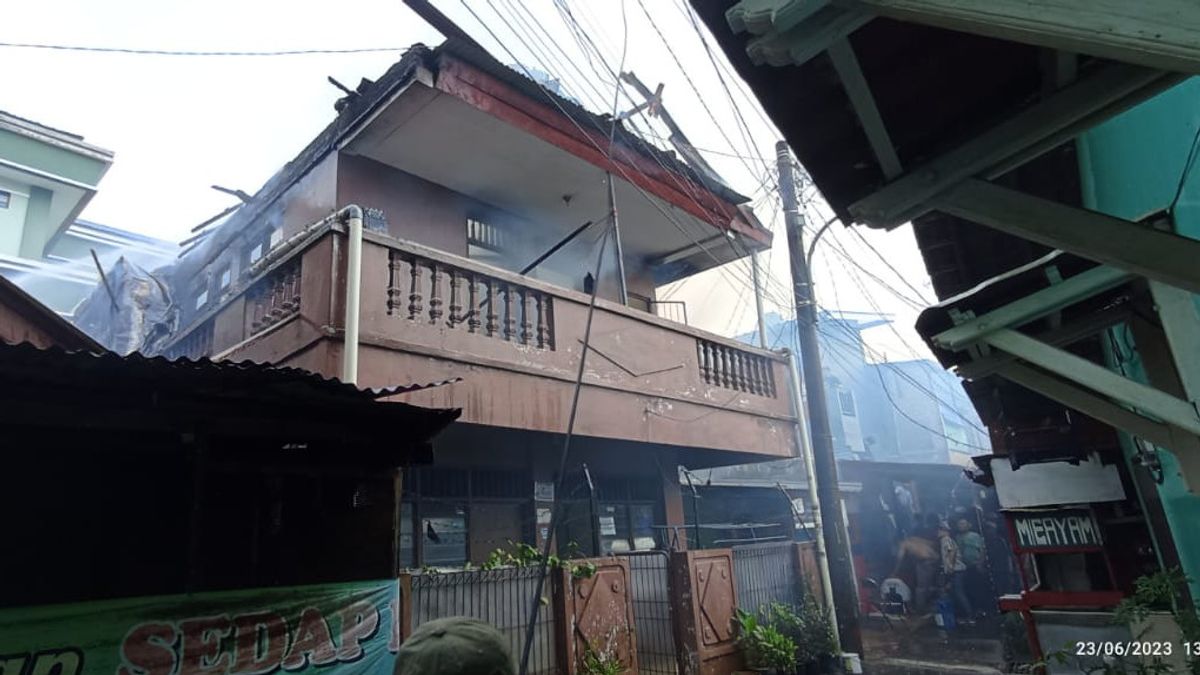 2-story Kost House In Cawang Burns, Allegedly Fire Emerged From Rental Room