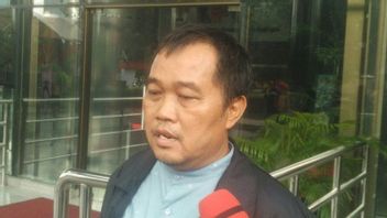 今天，KPK传唤MAKI协调员Boyamin Saiman，涉及Banjarnegara摄政王的TPPU