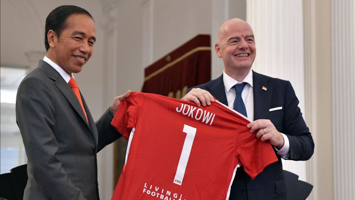 32 Hari Menuju Piala Dunia 2022: Jokowi secara Khusus Diundang FIFA ke Qatar