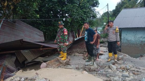 Banjir Bandang Melanda Tapanuli Utara Sumut, 500 Orang Mengungsi