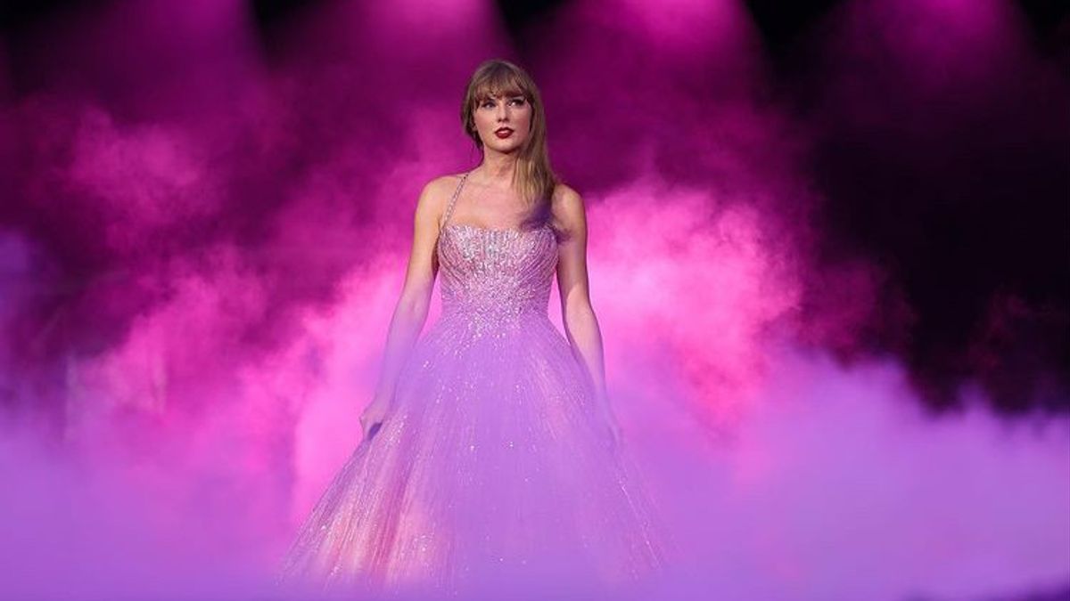 Wanting To Imitate Singapore About Taylor Swift's Concert, The Government Should Not Think Partially