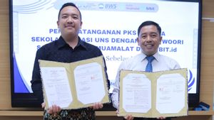Bibit dan Sekolah Vokasi UNS Teken MoU, Dorong Mahasiswa Melek Investasi dan Keuangan Digital