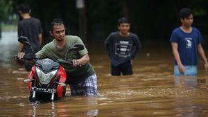  Satu RT Dilanda Banjir Rob Setinggi 15 Cm Akibat Pasang Air 