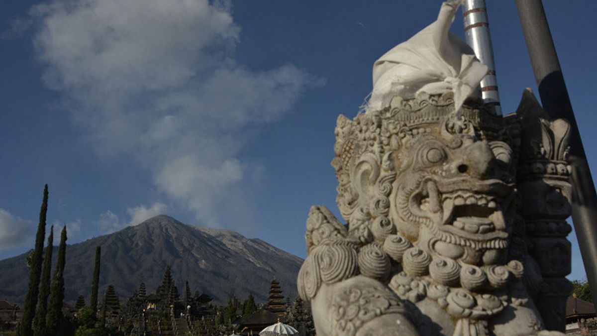 Mount Agung Hikers Are Not Recommended To Stay On Mount Agung