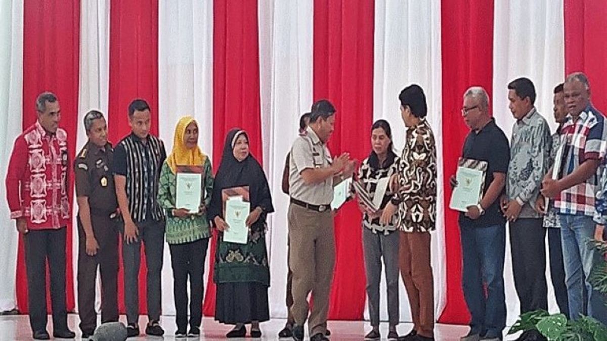 25,271 Fields Of Land Amplification In 2022 Handed Over To Maluku Residents