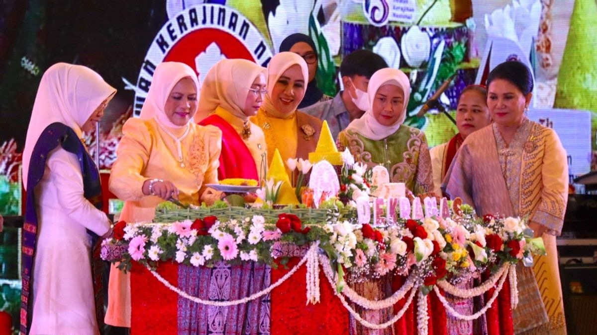 43rd Dekranas Anniversary In Medan, Encourages Craftsmen To Work Through New Entrepreneur Training