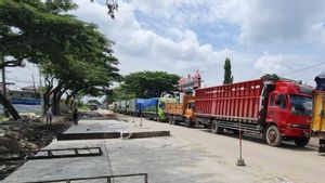 Jalan Pantura Pati-Surabaya Rusak, Perbaikan Dikebut Target Kelar H-10 Lebaran 2023