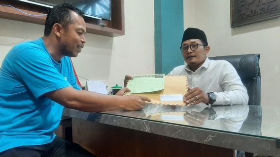 Ketua DPRD Lumajang Serahkan Surat Pengunduran Diri Buntut Video Viral Tak Hafal Pancasila