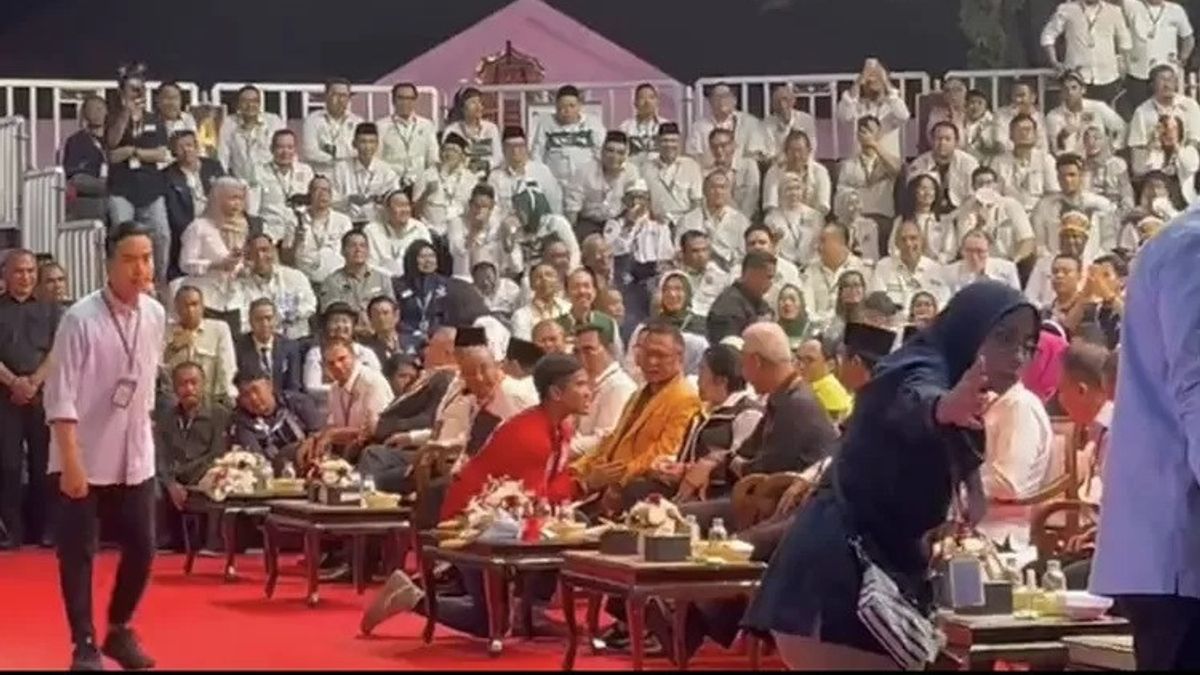 VIDEO: Kaesang's Moment Of 'Swelling' To Megawati Soekarnoputri