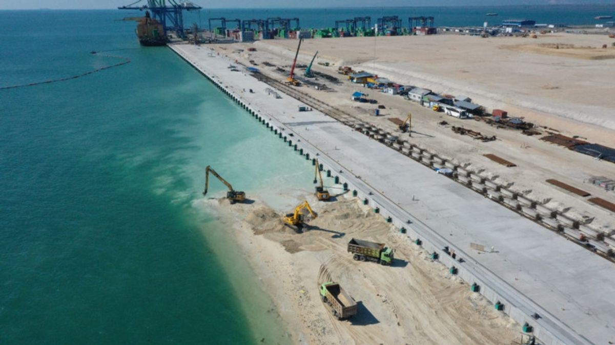تقدم ميناء ماكاسار الجديد بالفعل 77 في المائة