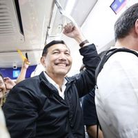 Tunjuk Luhut Urusi COVID-19 di 9 Provinsi, Pengamat: Presiden Tak Percaya Terawan
