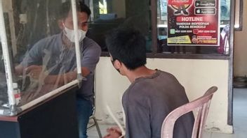 Hit His Mother's Head With Wood To Robek, A Teenage Boy In Bengkulu Arrested