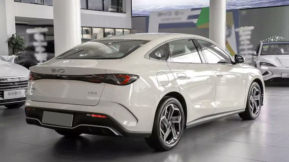 BYDまもなく英国でシール06 DM-iを発売