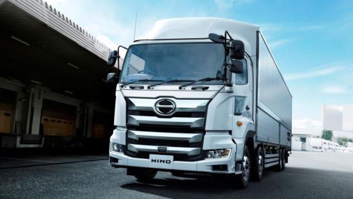 Hino's Reporting Data Scandal Makes Hino AGO