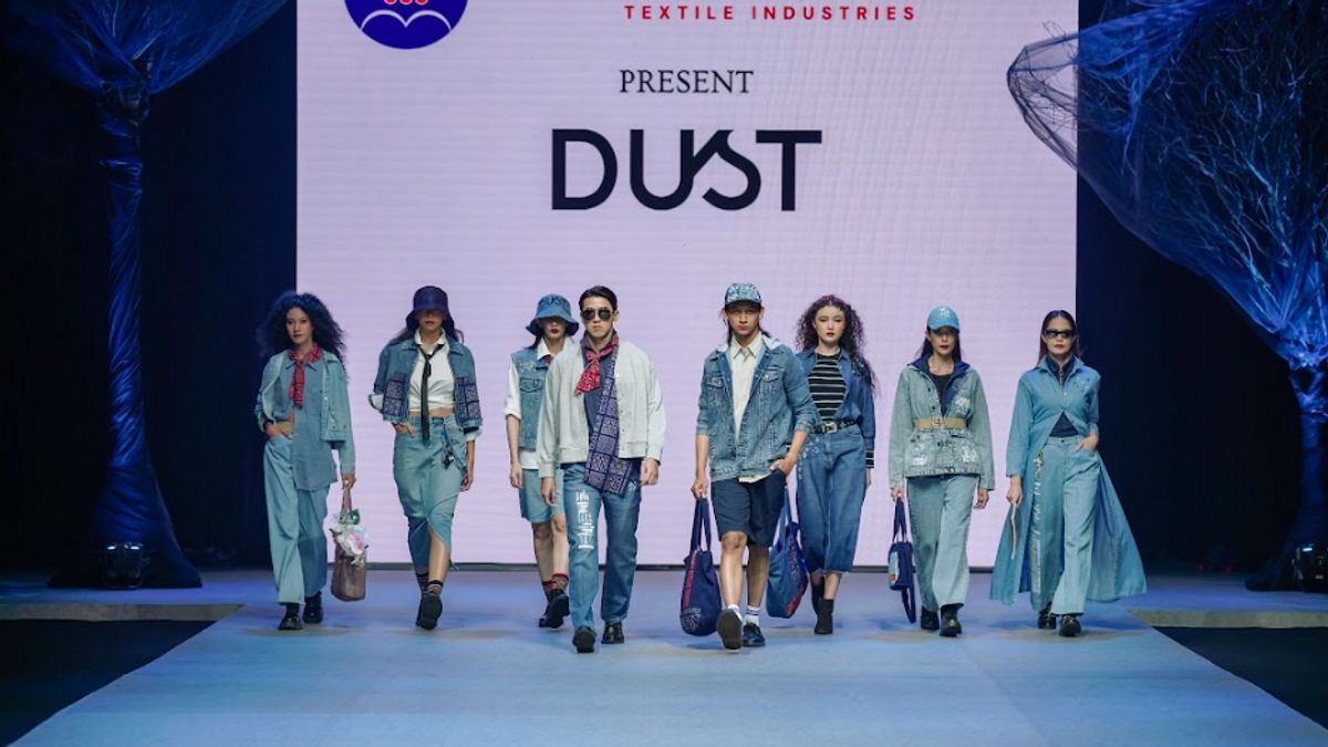 Art Exploration In Denim Collection On The 2024 SPOTLIGHT Stage