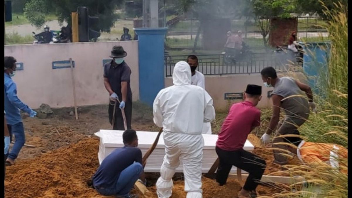 Task Force: Burying The Bodies Of COVID-19 Patients No Need To Wear Hazmat Clothes, Just Double Masks And Gloves