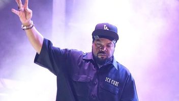 Reluctant To Be Vaccinated, Ice Cube Leaves The Oh Hell No Film Production