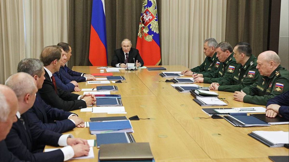 Vladimir Putin: Rusia Sukses Rampungkan Uji Coba Rudal S-500, Siapkan Rudal Hipersonik Tsirkon