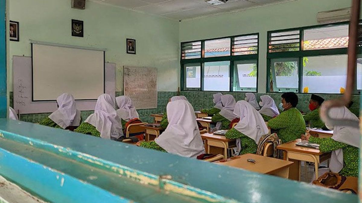 Pemkot Yogyakarta Bakal Evaluasi Pelaksanaan PTM 100 Persen Gara-Gara Kasus COVID-19 Cenderung Meningkat