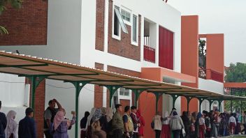 100 Points Of People's Schools Built, National Progress Reaches 83 Percent