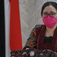 Puan Minta DPR Pantau Pemerintah Susun Aturan Turunan UU Cipta Kerja