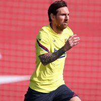 Membandingkan Messi dengan Maradona dan Ronaldo Mungkin Wajar, Tapi dengan Jordan?