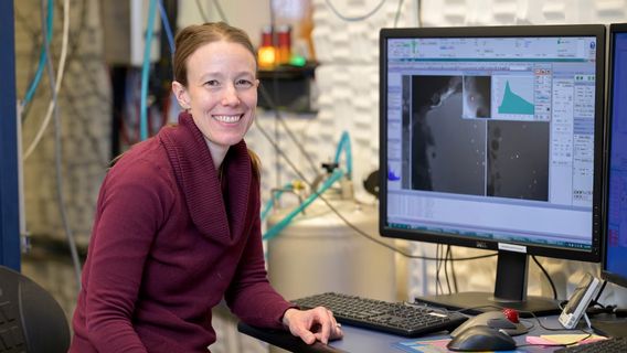 Researchers Find Hydrogen Content In Rock Samples From Apollo Mission