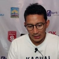 Sandiaga Bareng Brand Lokal Gelar CharityBantu Anak Terdampak COVID-19
