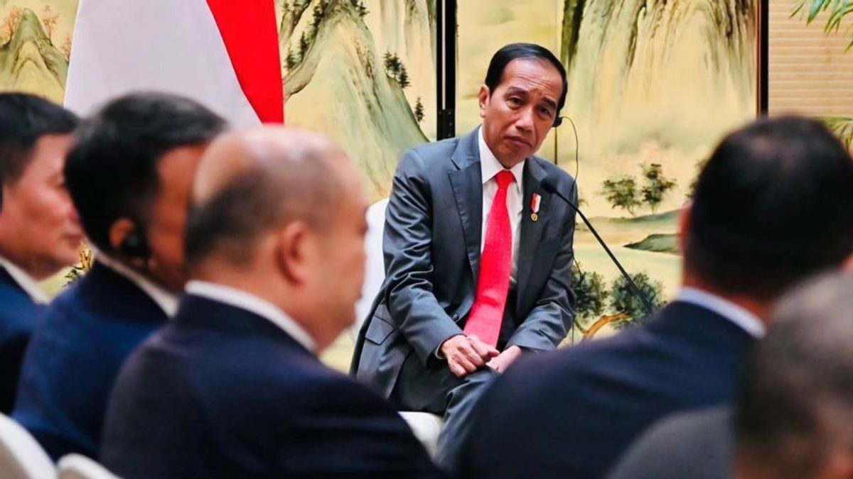 Jokowi Gets 11.5 Billion US Dollars Investment From China's Glass Industry