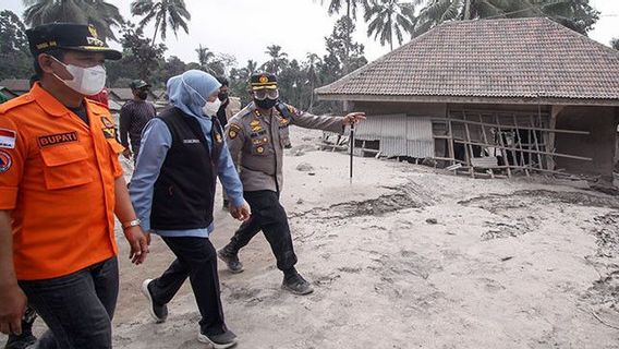 Tak Boleh Santai, Wapres Minta Mensos Risma, Khofifah Sampai BNPB Cepat Atasi Dampak Letusan Semeru