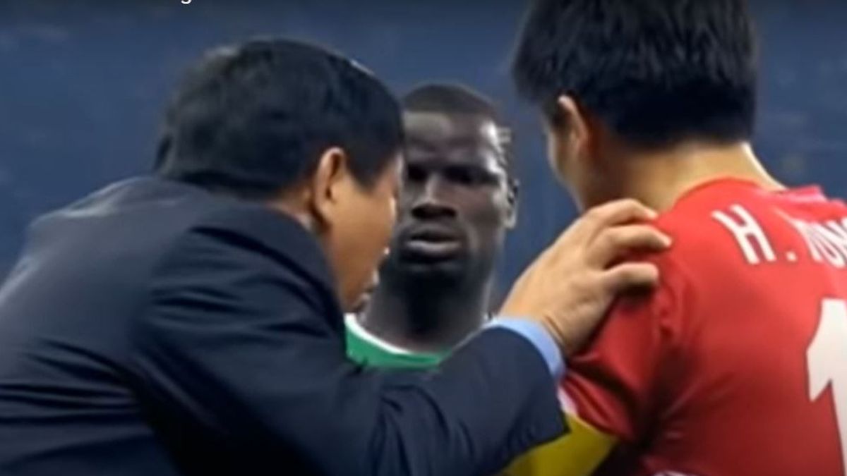 لحظة إيمانويل إيبوي في التحدث الكورية في كأس العالم 2010 هو فرحان، تذكر؟