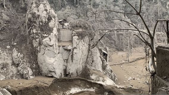 Jembatan Gladak Perak dan Urat Nadi Ekonomi Warga Kaki Gunung Semeru