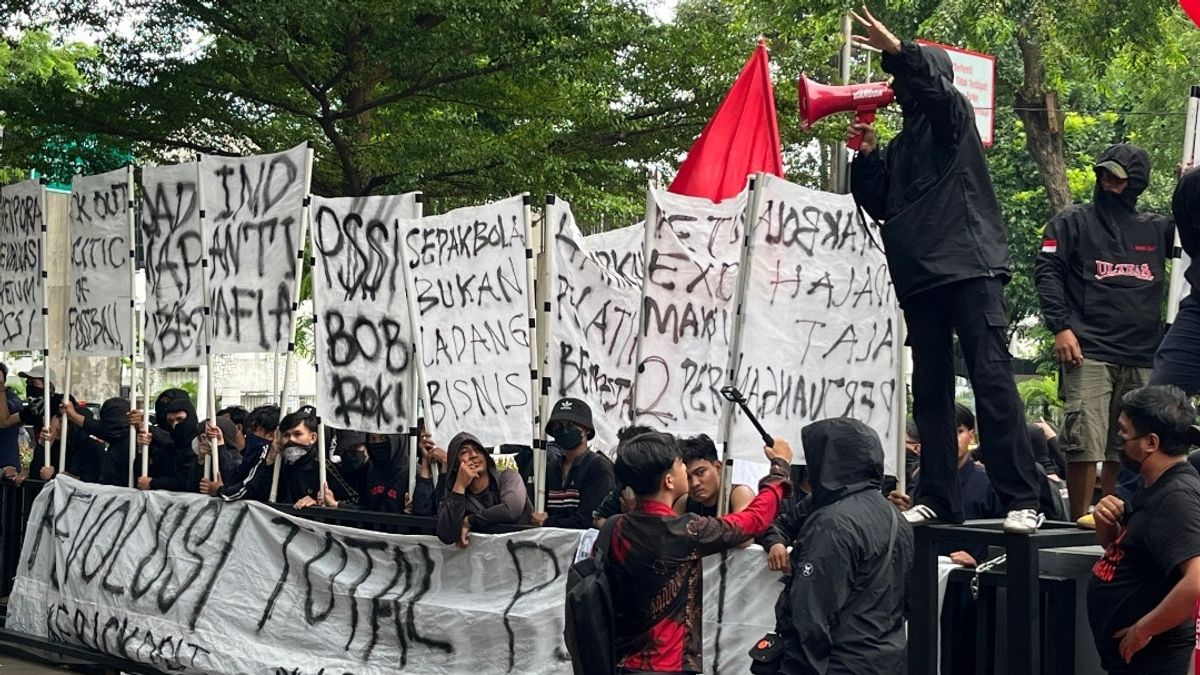 Garuda Ultras Demo Ofis PSSI