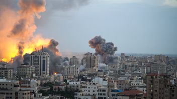 مصرع امرأة حامل بطفلين في غزة في هجوم إسرائيلي، بما في ذلك 8 من رجال الشرطة الفلسطينية
