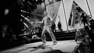 Robbie Williams Lampaui Rekor The Beatles, Album “BRITPOP” Puncaki Tangga Lagu Inggris