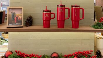 ジャカルタの中心部での休暇、スタンレー・ウィンター・キャビン・ポップアップの熱さを覗く