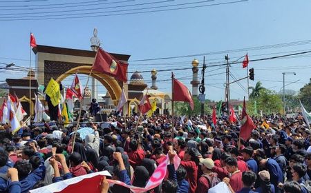 Satpam DPRD Bengkulu Dipecat karena Aniaya Mahasiswa yang Demo RUU Pilkada