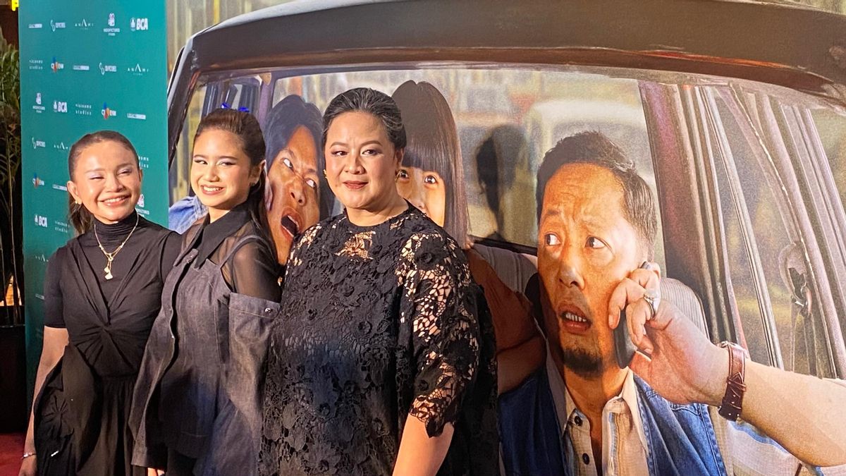 Dirilis 3 Dekade Lalu, Rossa Senang Lagunya Relevan untuk Film “<i>Panggil Aku Ayah</i>”