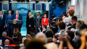 Kerahkan 800 Personel Garda Nasional ke Washington, Presiden Trump: Ibu Kota Dikuasai Geng dan Penjahat