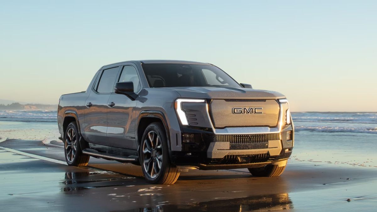 GMC Sierra EV Edition 1 电动皮卡 将成为特斯拉 Cybertruck 的竞争对手, 开始发送给 客户