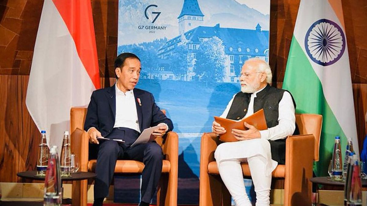 قمة G20 ، رئيس الوزراء الهندي ناريندرا مودي يصل إلى بالي