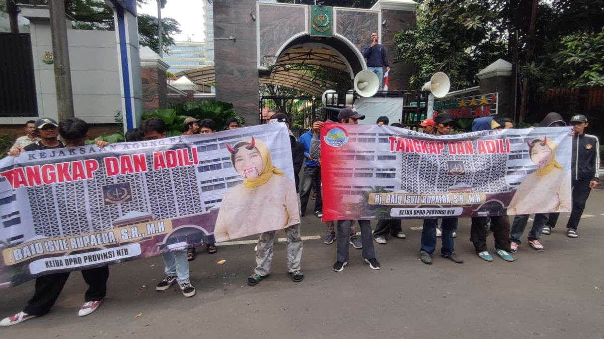 Kejagung Didesak Dalami Kasus Dugaan Korupsi Dana Pokir di NTB