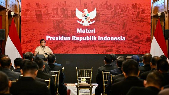 プラボウォ大統領は、戦略的な地位を埋める82人の若い専門家を準備します
