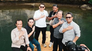 Fadli Zon Kunjungi Situs Gambar Cadas Prasejarah Teluk Kabui, Jejak Peradaban Kuno di Indonesia Timur