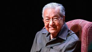 Menginjak 100 Tahun, 5 Rahasia Panjang Umur dan Hidup Sehat Mahathir Mohamad