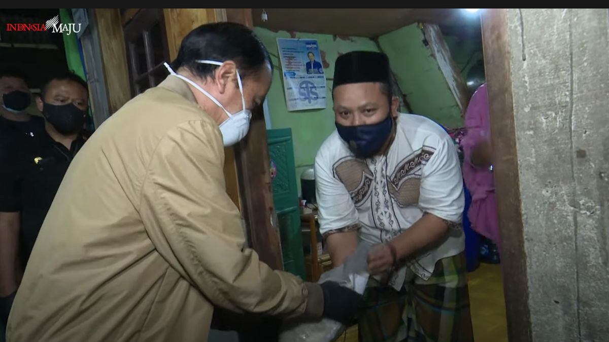 Jokowi Blusukan Dans La Période D’urgence De Ppkm, MCC: Pas Un Bon Exemple Pour Rester à La Maison