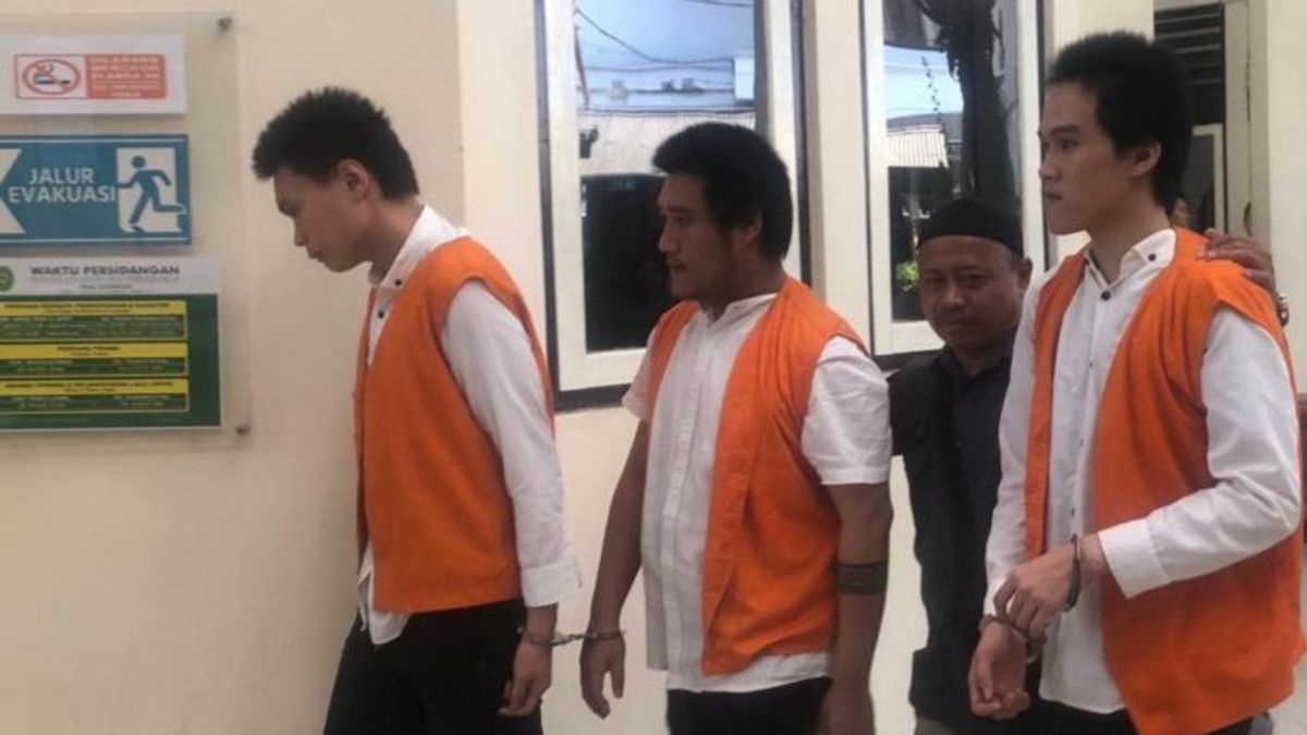 Hakim PN Denpasar Vonis 3 Operator Judi Online 2,5 Tahun Penjara