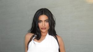 Hampir 1 Tahun, Kylie Jenner Umumkan Nama Anak Kedua