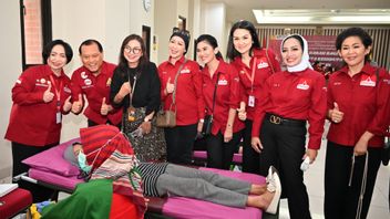 Adang Daradjatun Encourages Students to Make Blood Donation a Lifestyle
