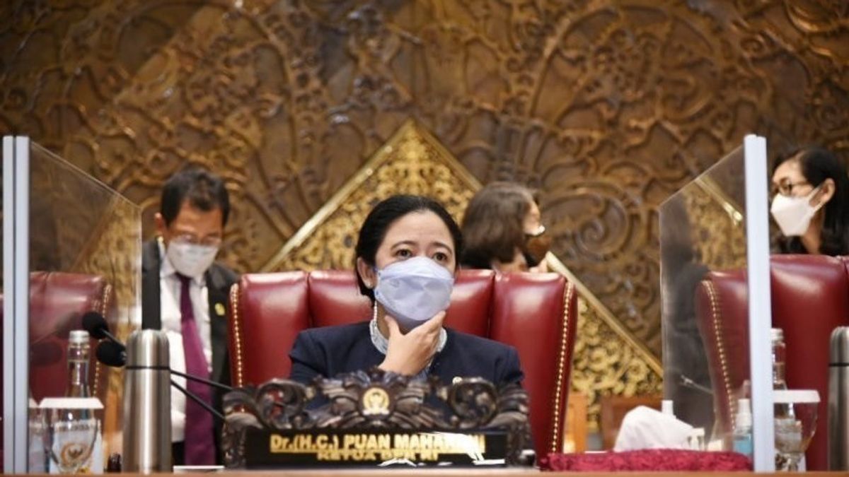 Tutup Masa Sidang, Puan Ajak Anggota DPR Heningkan Cipta untuk Korban Tragedi Kanjuruhan